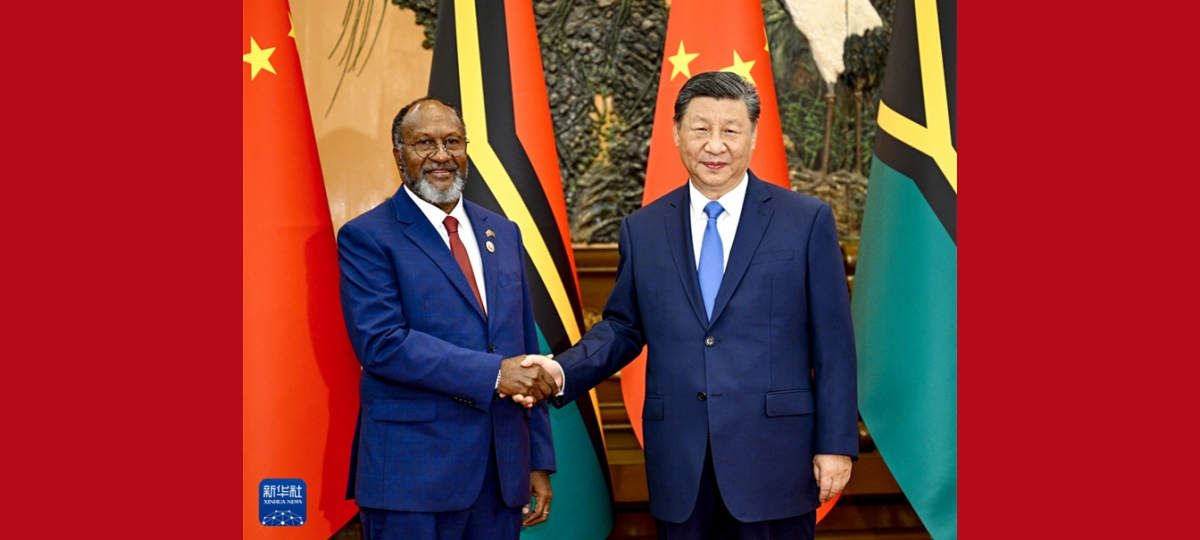Xi Jinping trifft Vanuatus Ministerpräsident Charlot Salwai