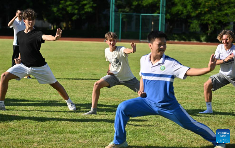 Deutsche Schüler genießen Studienfahrt in Chinas Hainan