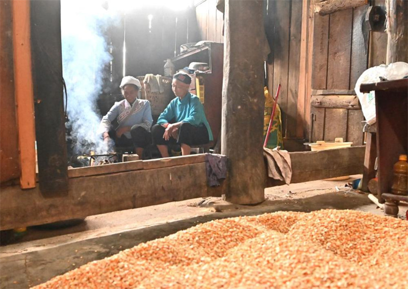 Traditionelles Dorf Nayan: Ein Schatz der Zhuang-Kultur