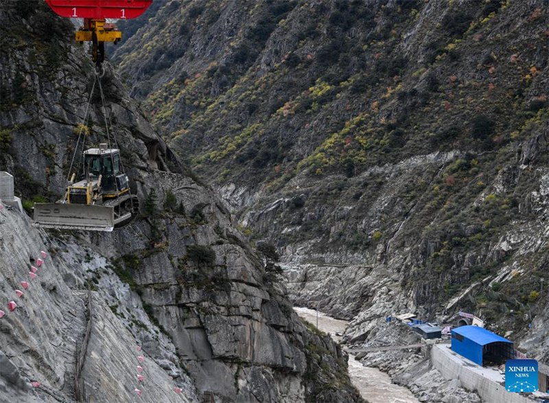 Bau des Wasserkraftwerks Yebatan in Südwestchina schreitet voran