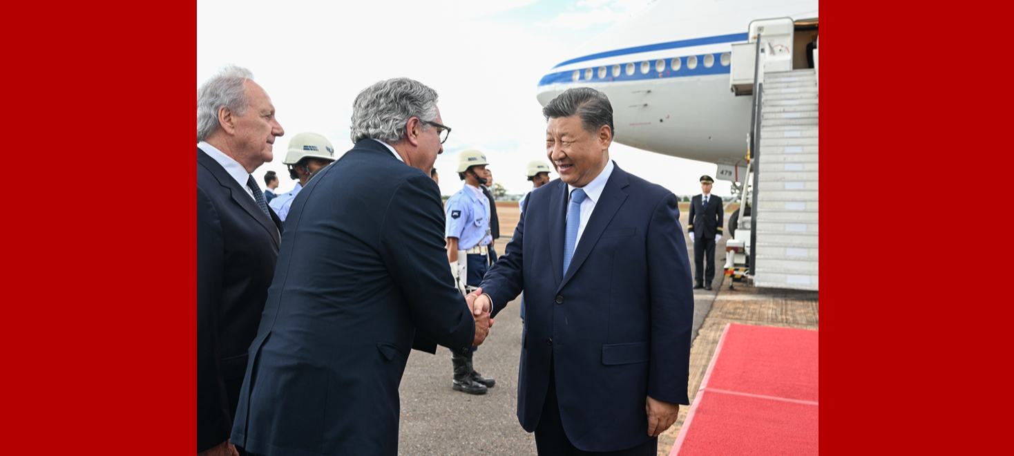 Xi Jinping in Brasilia eingetroffen