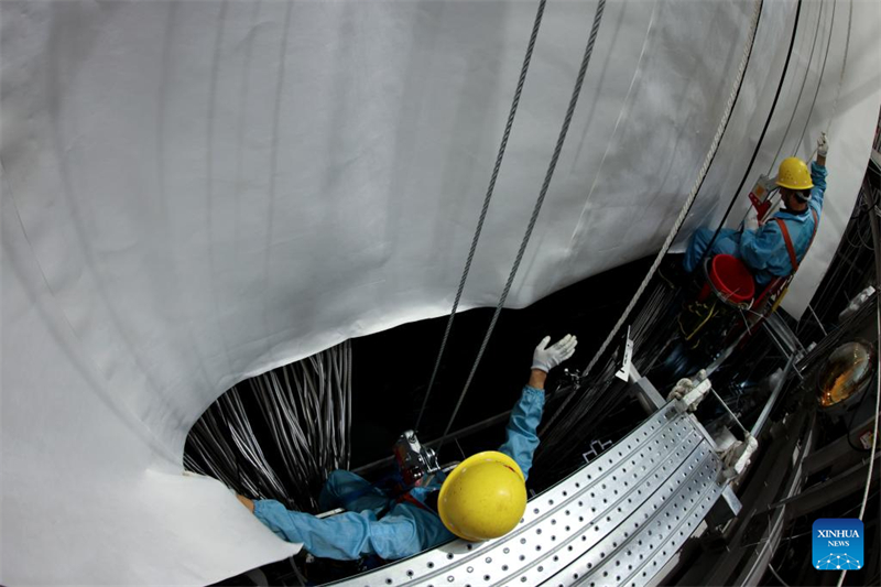 China baut unterirdisches Neutrino-Observatorium