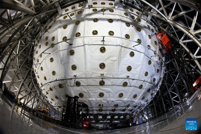 China baut unterirdisches Neutrino-Observatorium