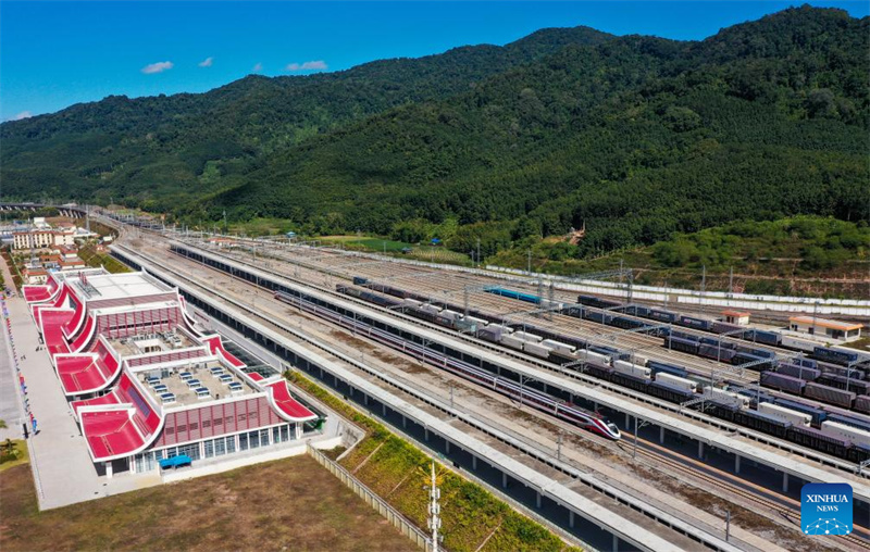 China-Laos-Eisenbahn kurbelt regionales Wirtschaftswachstum an