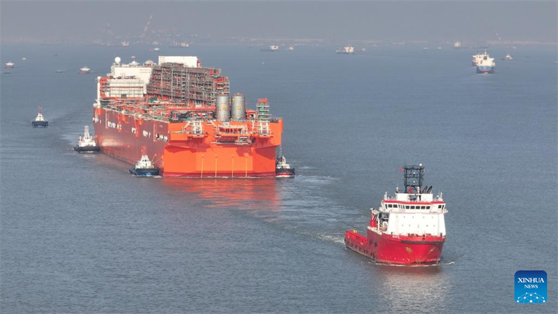 Erste chinesische FLNG-Großanlage zieht von Nantong nach Zhoushan