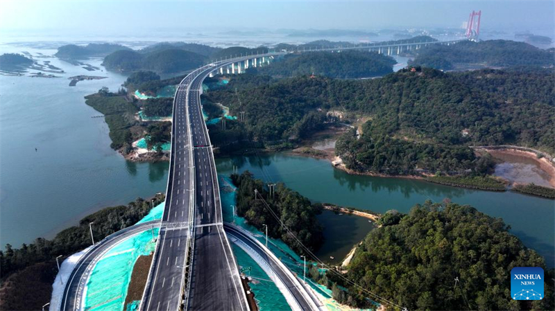 Längste Meeresbrücke in Guangxi für Verkehr freigegeben