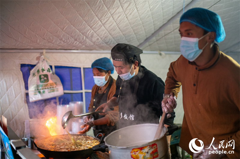 Erdbebenhilfe in Xizang geordnet angelaufen