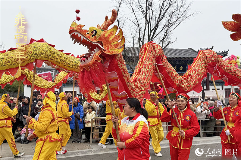 Aktivitäten zum Laternenfest in ganz China