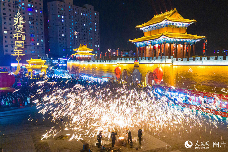 Aktivitäten zum Laternenfest in ganz China