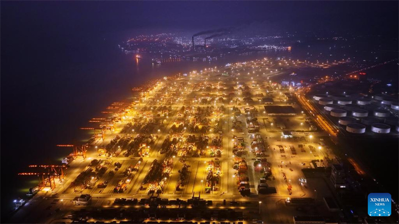 Chinas westlicher Handelskorridor verzeichnet rapiden Anstieg des Warenverkehrs