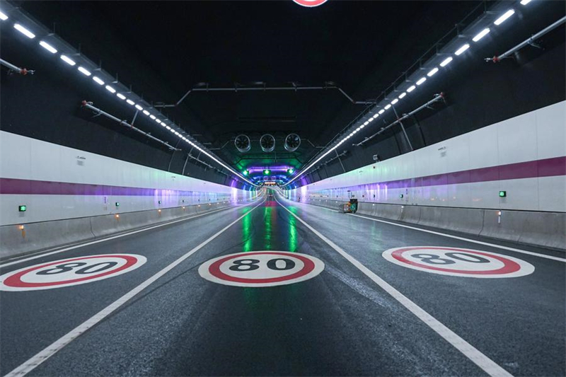 Renovierungsprojekt auf östlicher Ringstraße in Beijing für Verkehr freigegeben