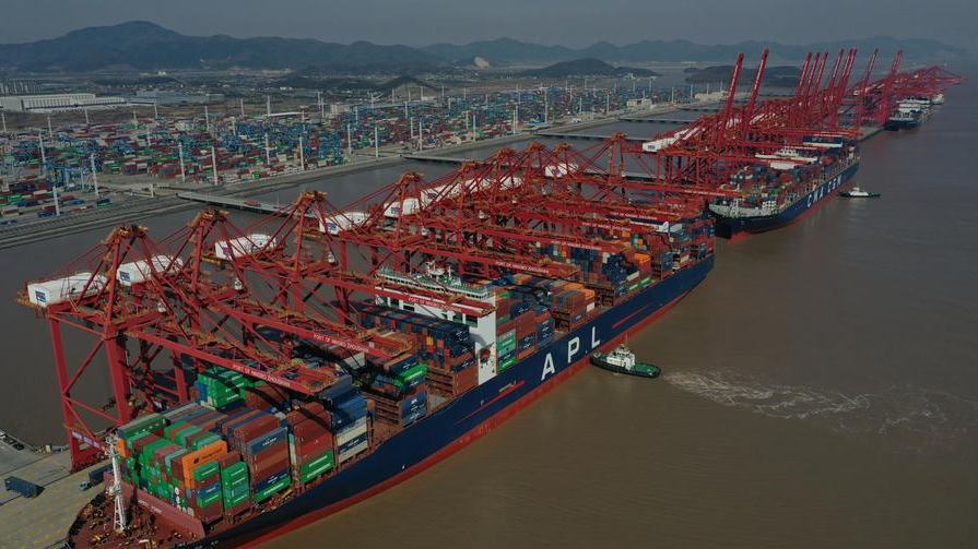 Führender chinesischer Frachthafen kooperiert mit drei europäischen Drehkreuzen bei der Umstellung auf kohlenstoffarmen Transport