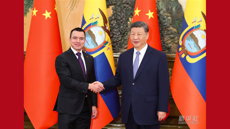 Xi Jinping trifft Präsidenten von Ecuador