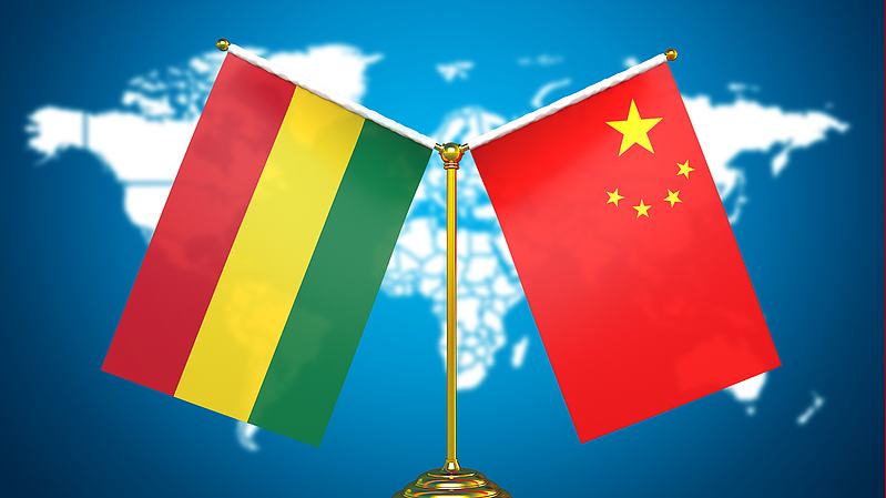 Xi Jinping und Boliviens Präsident Arce tauschen Glückwünsche zum 40-jährigen Jubiläum diplomatischer Beziehungen aus