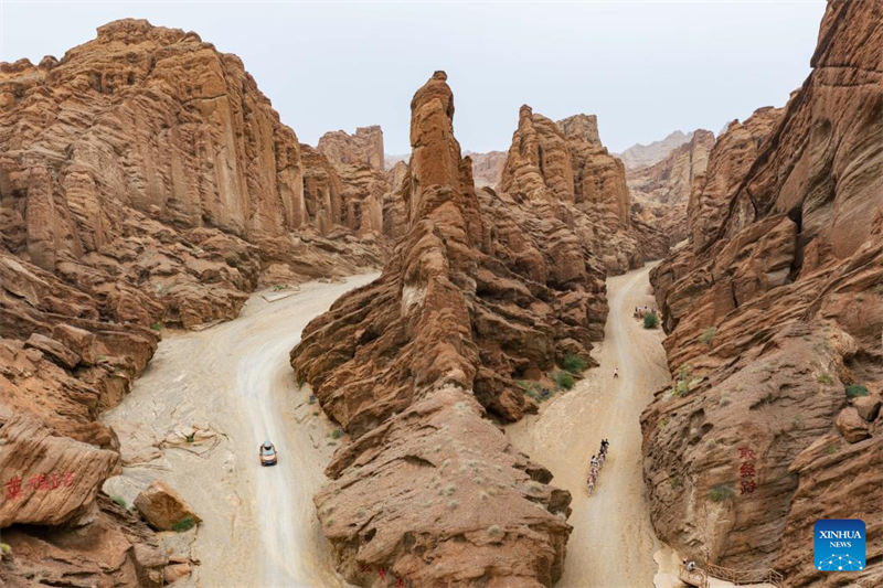Boomender Sommertourismus auf Chinas Duku-Hochstraße