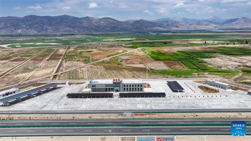 Ningxia-Abschnitt der Wuhai-Maqin-Autobahn für Verkehr freigegeben