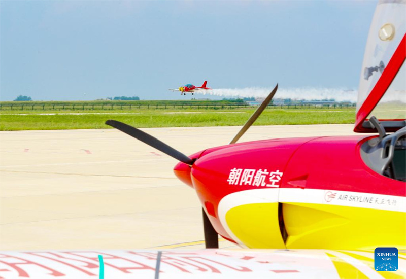 Chinas Stadt Laixi entwickelt Wirtschaft in niedriger Höhe