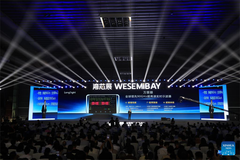 Chinas selbst entwickeltes 90-Gigahertz-Oszilloskop setzt neue Maßstäbe