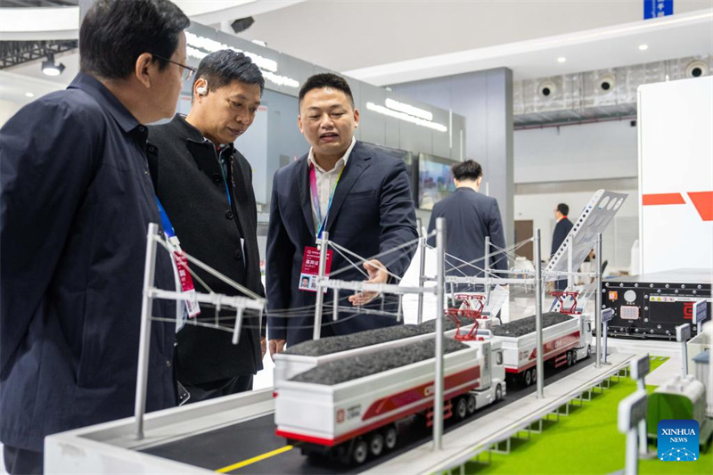 Intelligenter Lkw soll grüne Transformation im chinesischen Güterverkehr vorantreiben