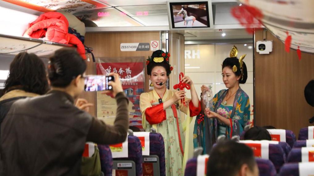 Über 140 Millionen Zugtickets sind zur Hauptreisezeit zum Neujahrsfest bereits verkauft