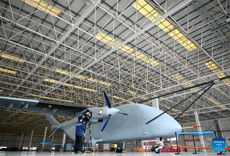 Chinas unbemanntes Frachtflugzeug „Changying-8“ absolviert Jungfernflug
