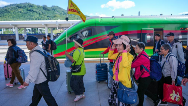 China-Laos-Eisenbahn befördert über 800.000 Fahrgäste über die Grenze