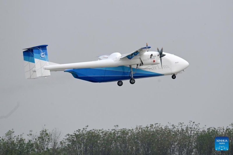 Chinas kommerzielles unbemanntes Frachtflugzeug HH-200 absolviert Jungfernflug