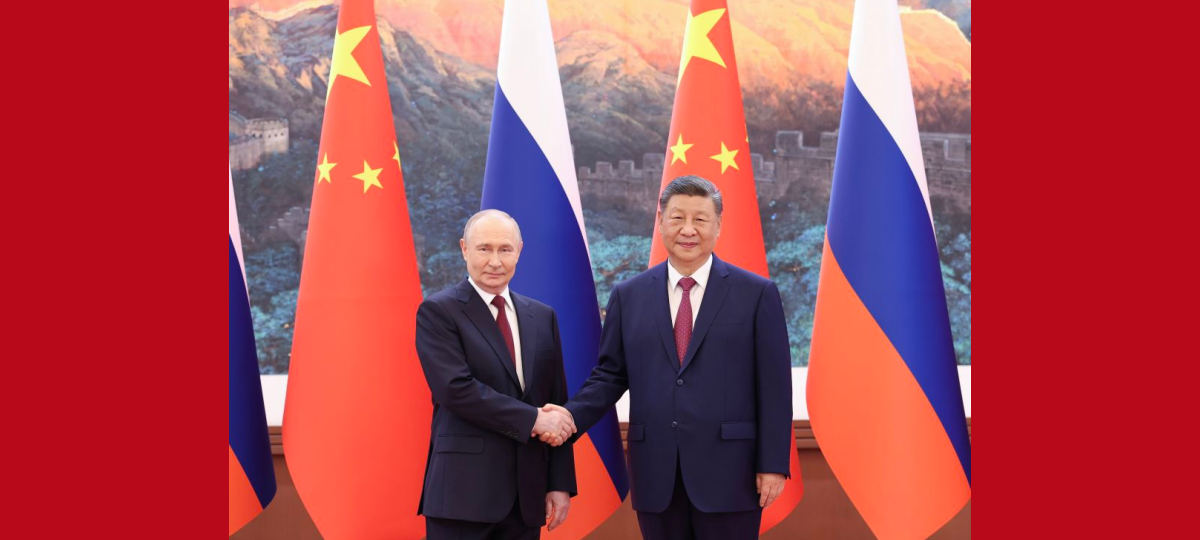 Xi Jinping führt Gespräche mit Putin