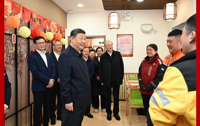 Xi Jinping besucht Menschen in Beijing vor Frühlingsfest