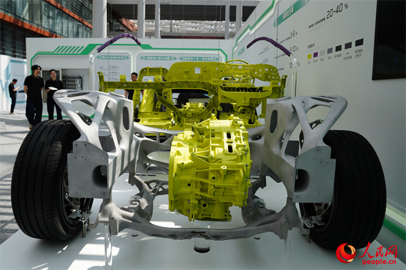 Zum 70. Jahrestag des ersten produzierten Kraftfahrzeugs der Volksrepublik: Chinas Erfolge bei der Autoinnovation