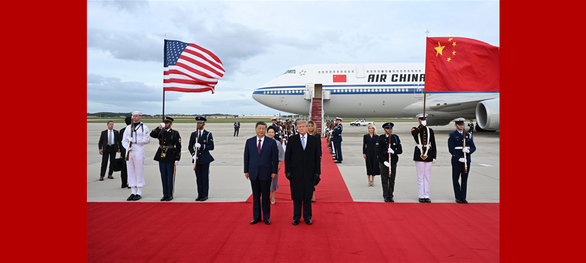 Xi landet zu Staatsbesuch in den USA und wird von Trump am Flughafen empfangen