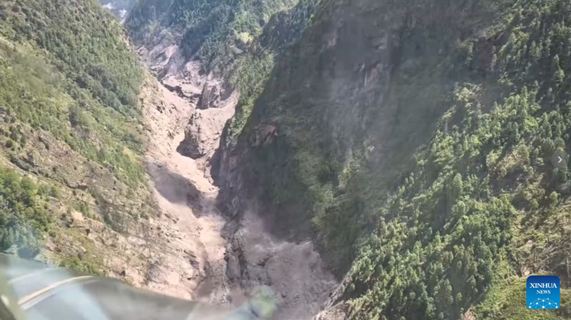 Xi Jinping weist Rettungsmaßnahmen nach Schlammlawine in Gyirong an